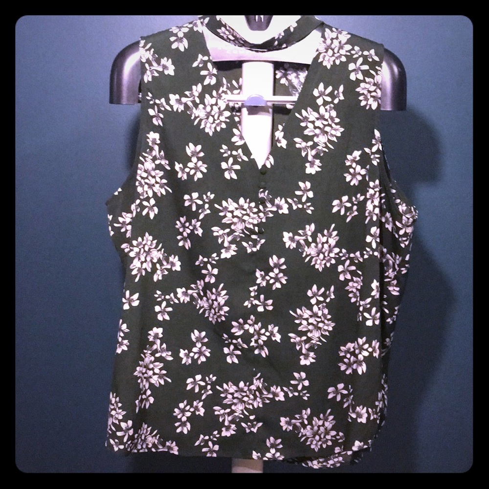 Sleeveless top